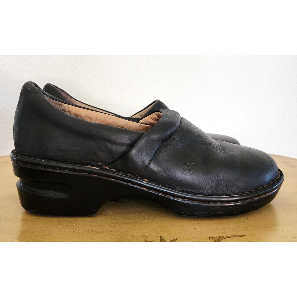 Born Sz 9 Black Leather Comfort Clogs Slip On Shoes Minimalist Lagenlook Classic
